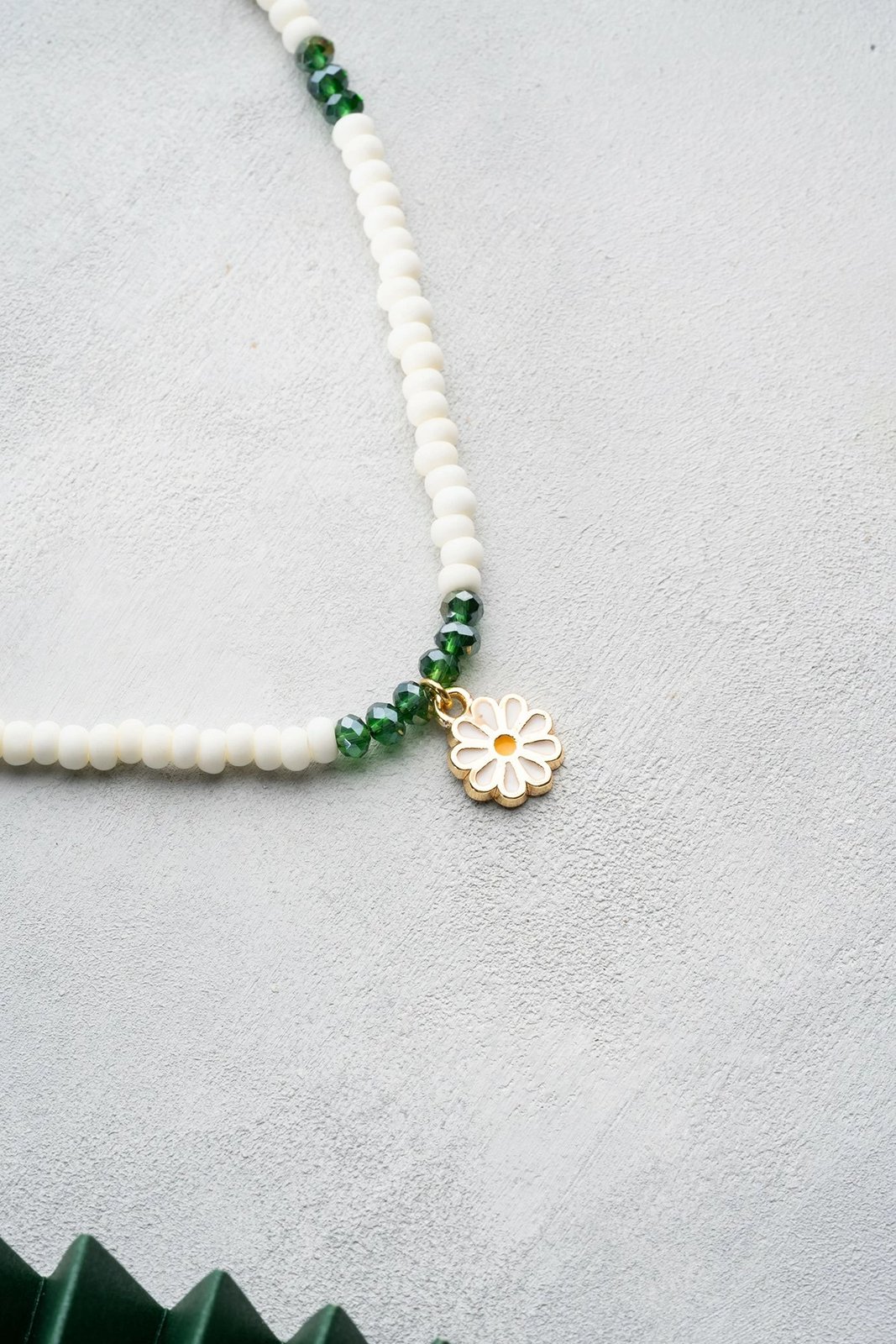 Varëse Jumeon, e bardhë dhe e gjelbër, B235524