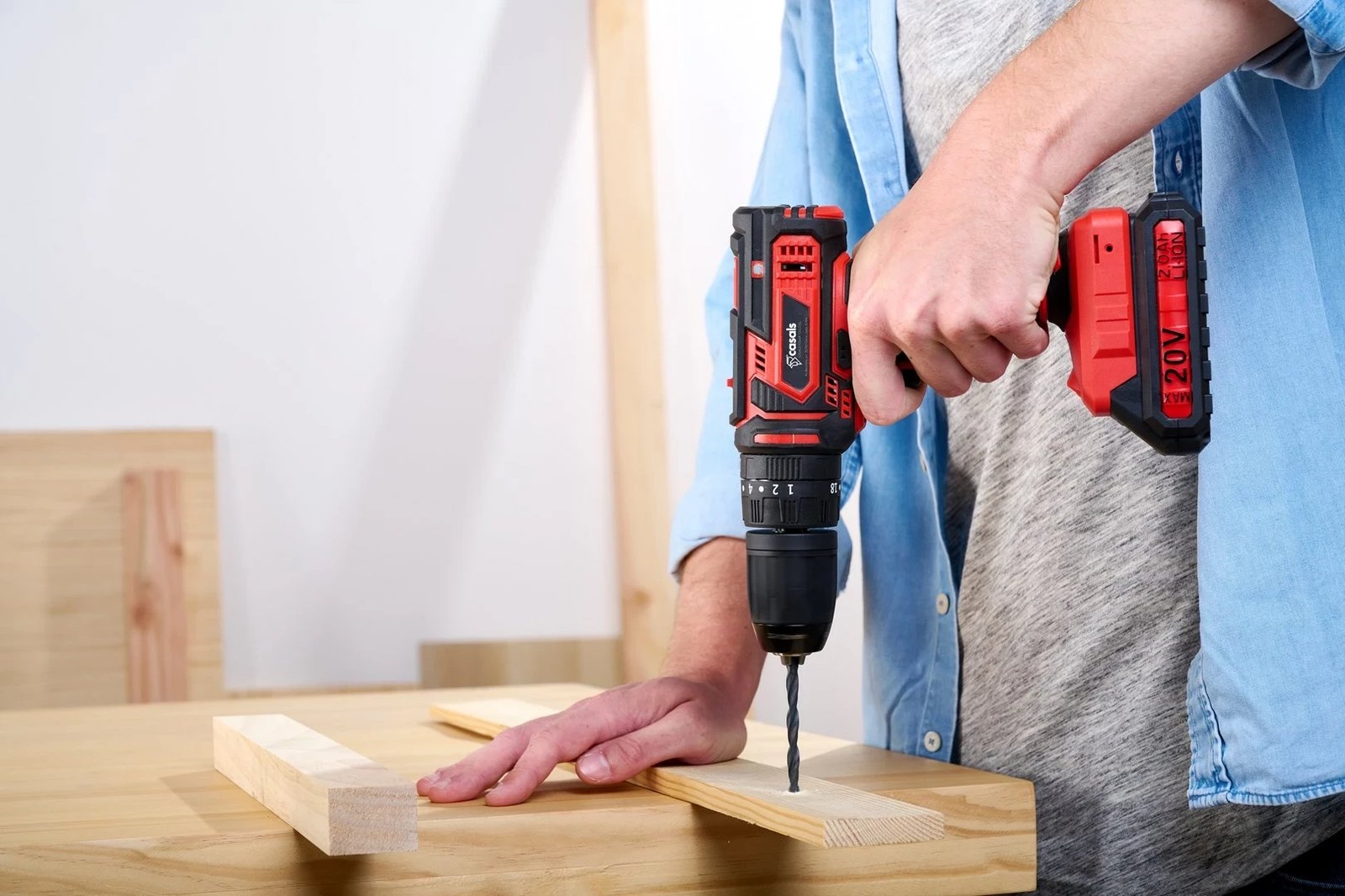 Kaçavidë/spiralë pa kabllo Casals CID2050B, 20V, 1 bateri, e zezë-kuqe