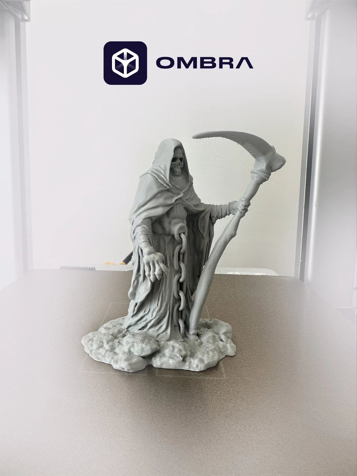 Figurë Dekorative për Halloween (Grim Reaper) -e bardhë
