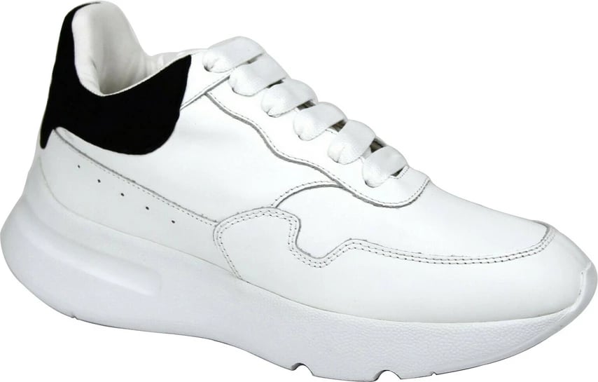 Atlete për femra Alexander McQueen, të bardha