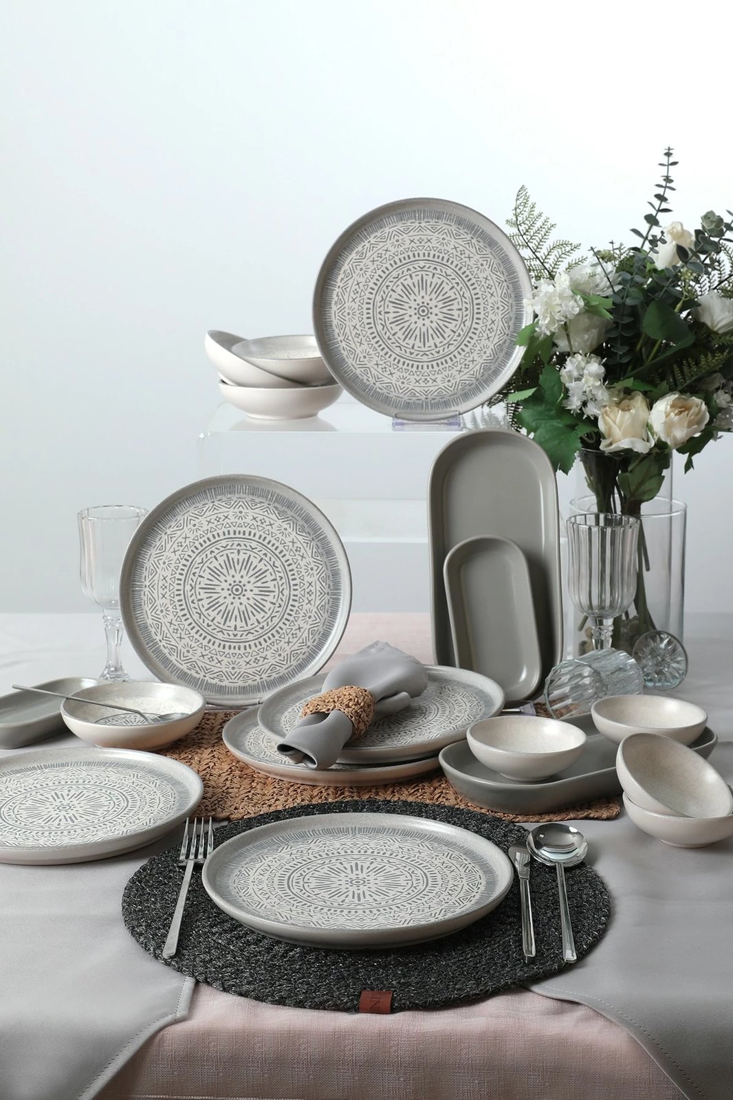 Set mëngjesi 18 pjesësh Hermia Concept, X0001532400000000000000000