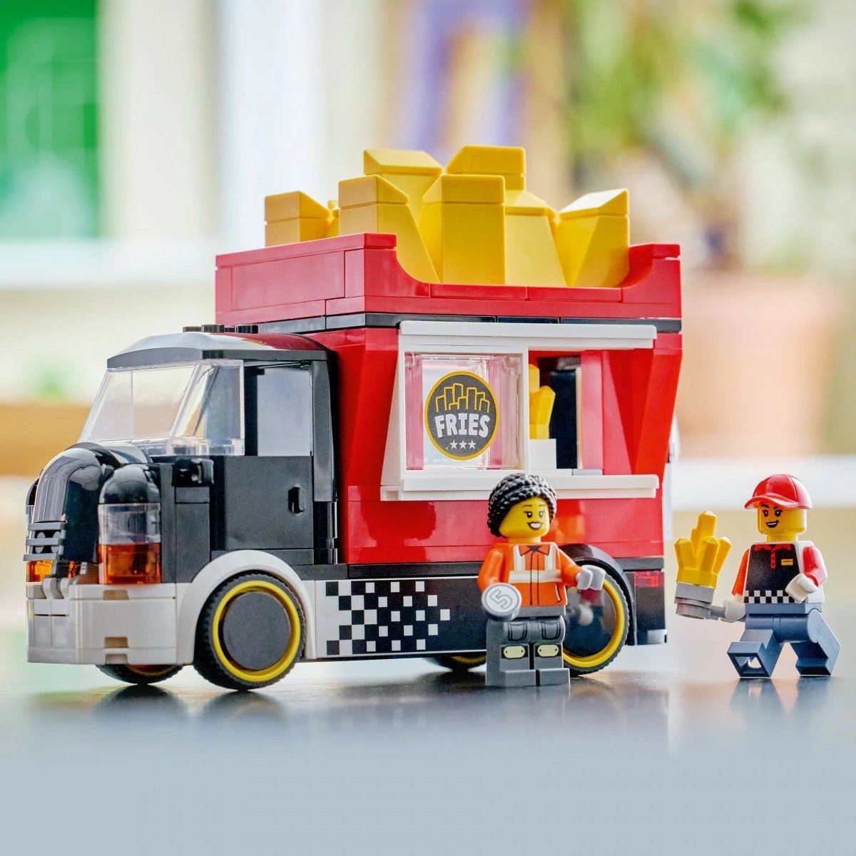 Set konstruktimi LEGO City 60488 kamion ushqimi me patate të skuqura 216 pjesë 5+