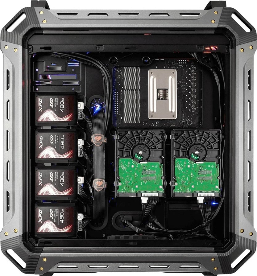 Kasë Cougar Panzer Max midi tower, e zezë