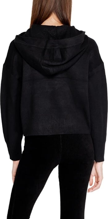 Xhemper Vero Moda femra, e zezë