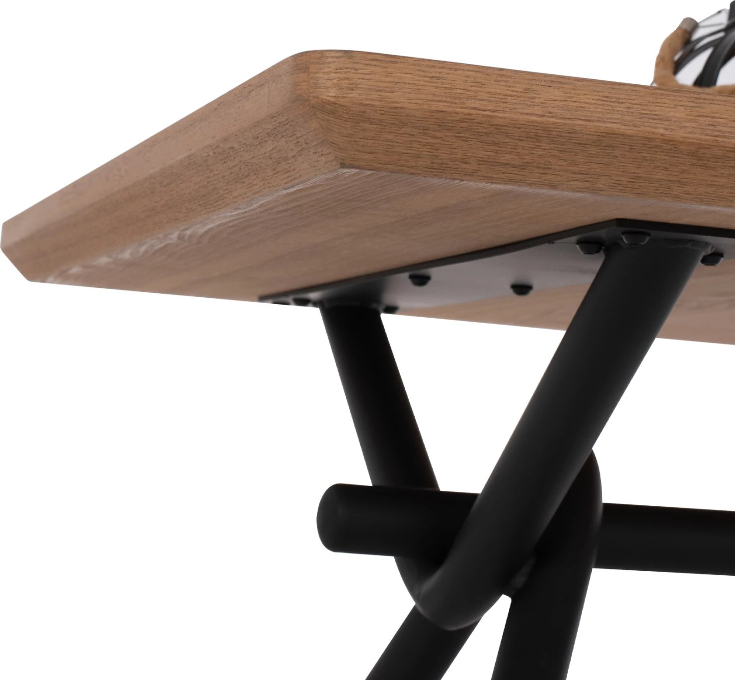 Tavolinë ngrënieje MANDY FH9302.01 sipërfaqe MDF me furnir druri lisi këmbë metalike 140x80x75H