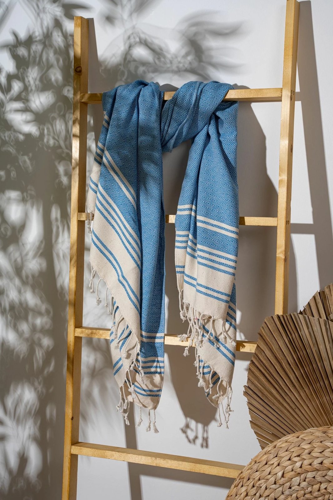 Peshqir plazhi Fouta, ngjyrë Royal, Mijölnir, New Diamond