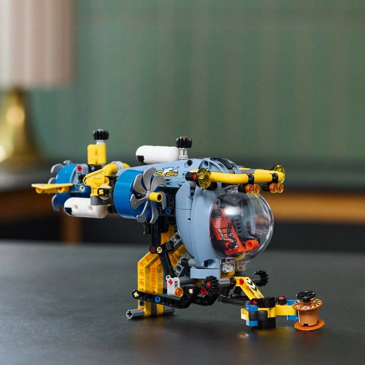 Set ndërtimi LEGO Technic 42201 Nëndetëse kërkimore, 413 pjesë, për fëmijë 9+