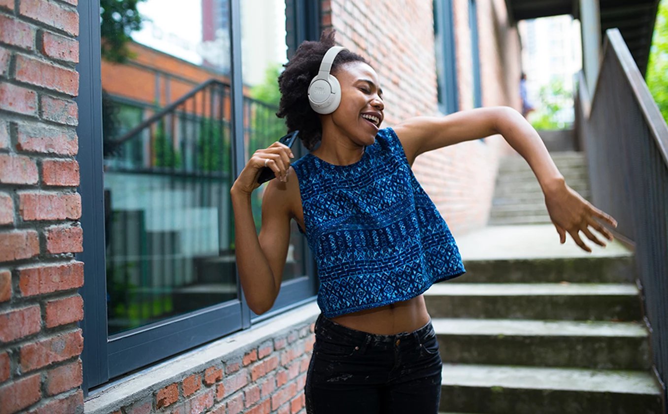 Kufje JBL TUNE 770 NC