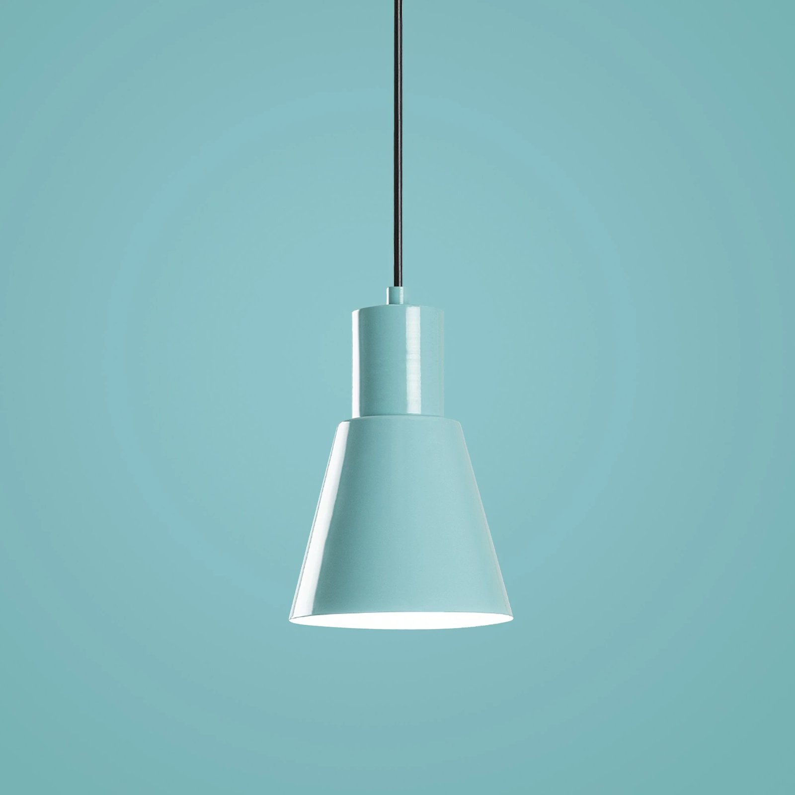 Llambë tavani Opviq, Konikkem, ngjyrë turquoise