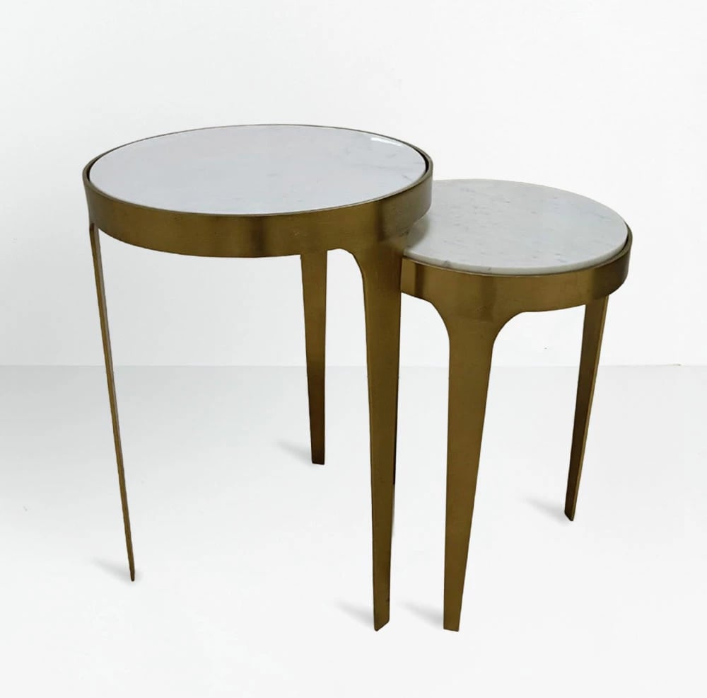 Set tavolinash anësore STICKS, 2 copë, e bardhë dhe ari, 37x37x54.5cm