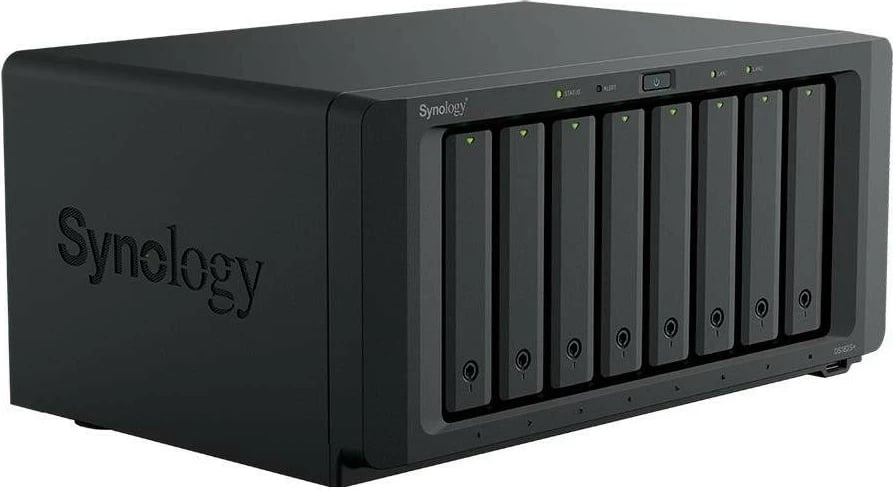 NAS Synology DS1825+, 8GB RAM, 10 vende për hard disk, M.2 NVMe, i zi