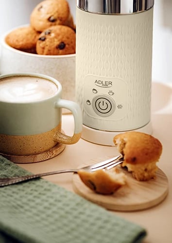 Shkumues qumështi, Adler AD 4495, 4 funksione cappuccino/latte/ngrohje/shkumë e ftohtë, 300 ml qumësht i nxehtë 130 ml shkumë, 500W, bezhë