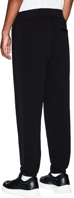 Pantallona meshkuj Armani Exchange të zeza