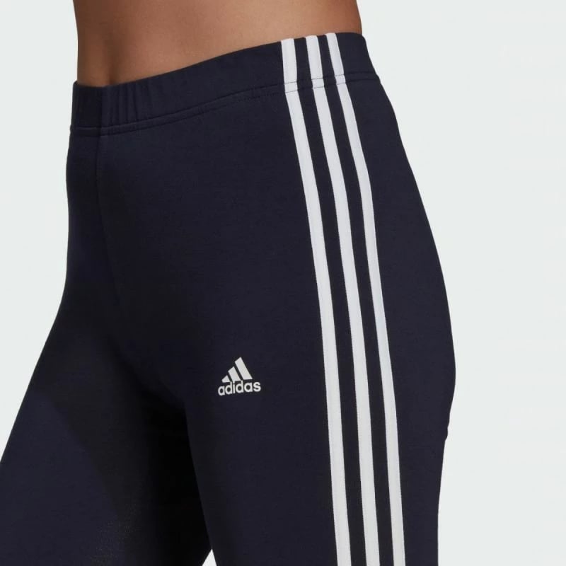 Shorce adidas për femra, të zeza