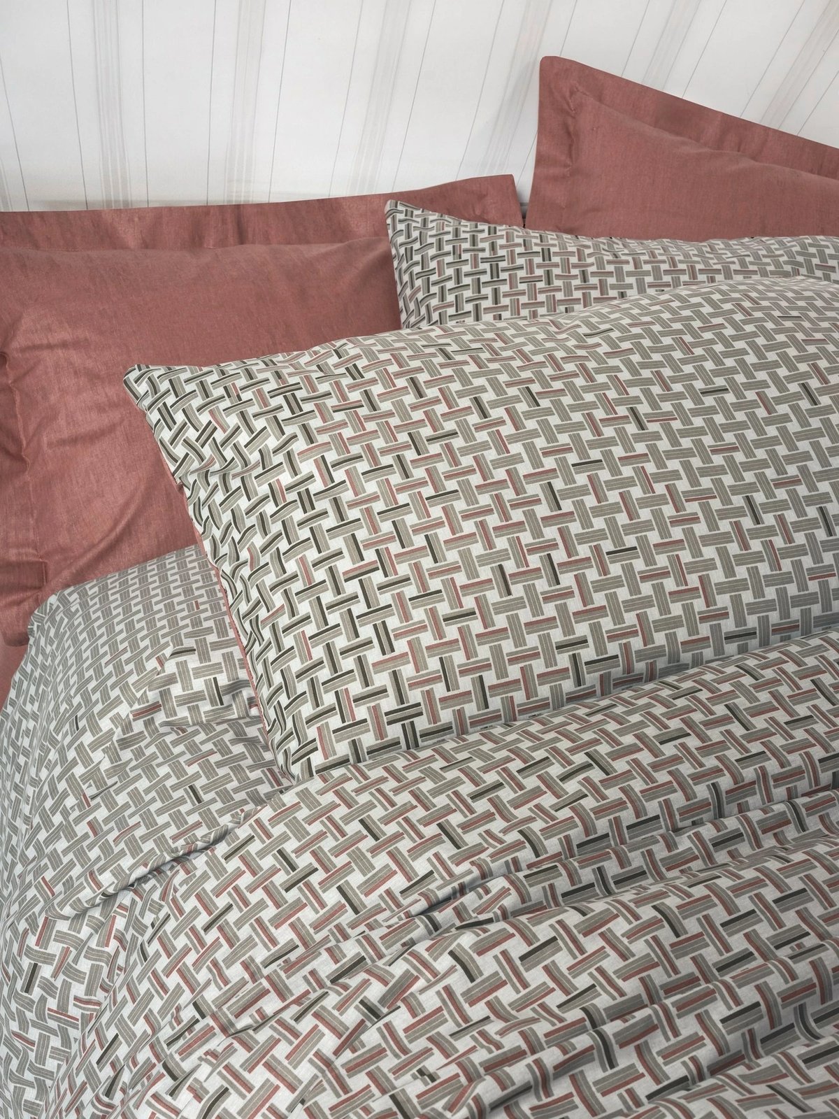 Set mbulesë jorgani XXL për teke, ranforce, ngjyrë Tile Red, L'essentiel Set mbulesë jorgani XXL për teke, ranforce, ngjyrë Tile Red, L'essentiel