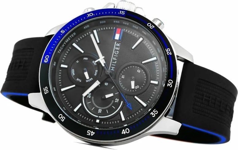 Orë dore për meshkuj Tommy Hilfiger, e zezë