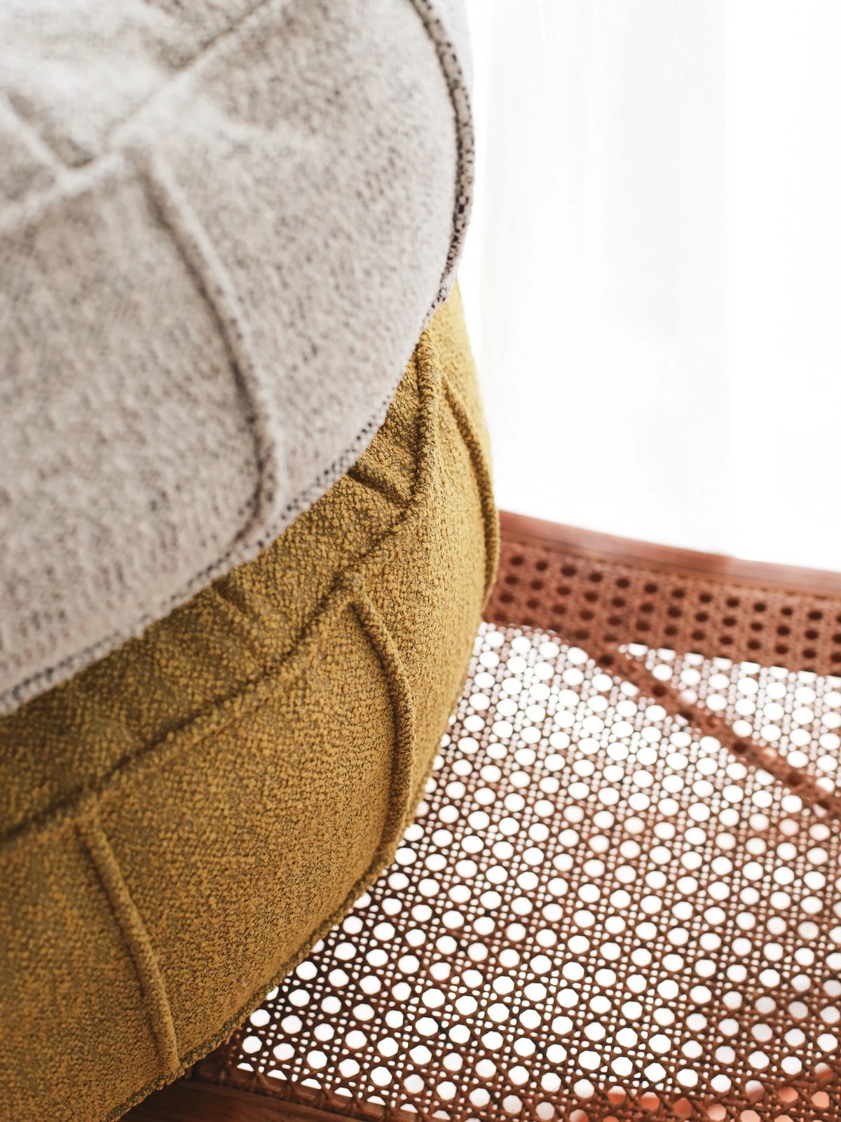 Jastëk Atelier del Sofa, vintage, ngjyrë e verdhë