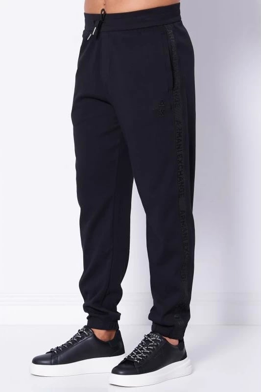 Pantallona për meshkuj Armani Exchange, të zeza