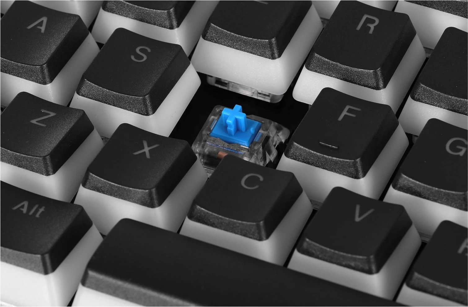 Tastierë për gaming Endorfy Omnis, e zezë