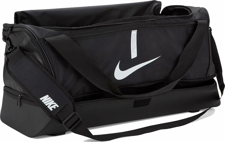 Çantë sportive Nike për të gjithë, e zezë