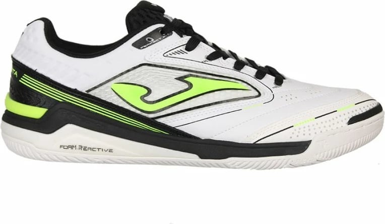 Atlete futbolli për meshkuj Joma, të bardha