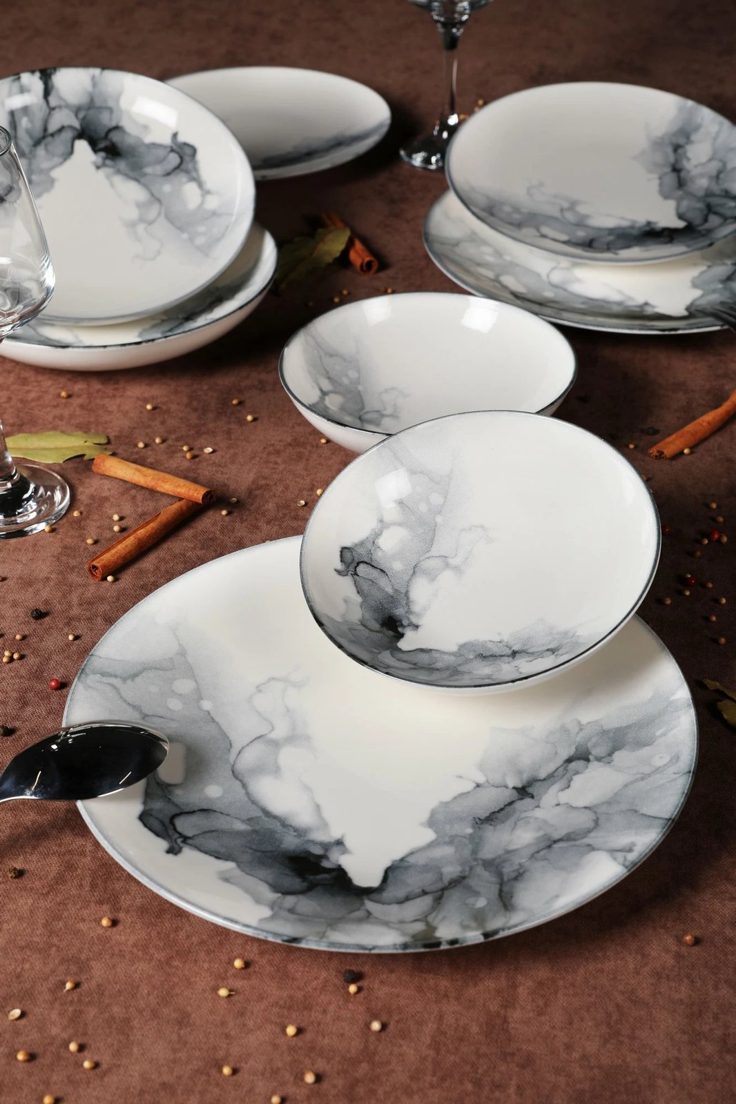 Set darke 24 pjese, Hermia Concept, GBSATN24Y4R1360