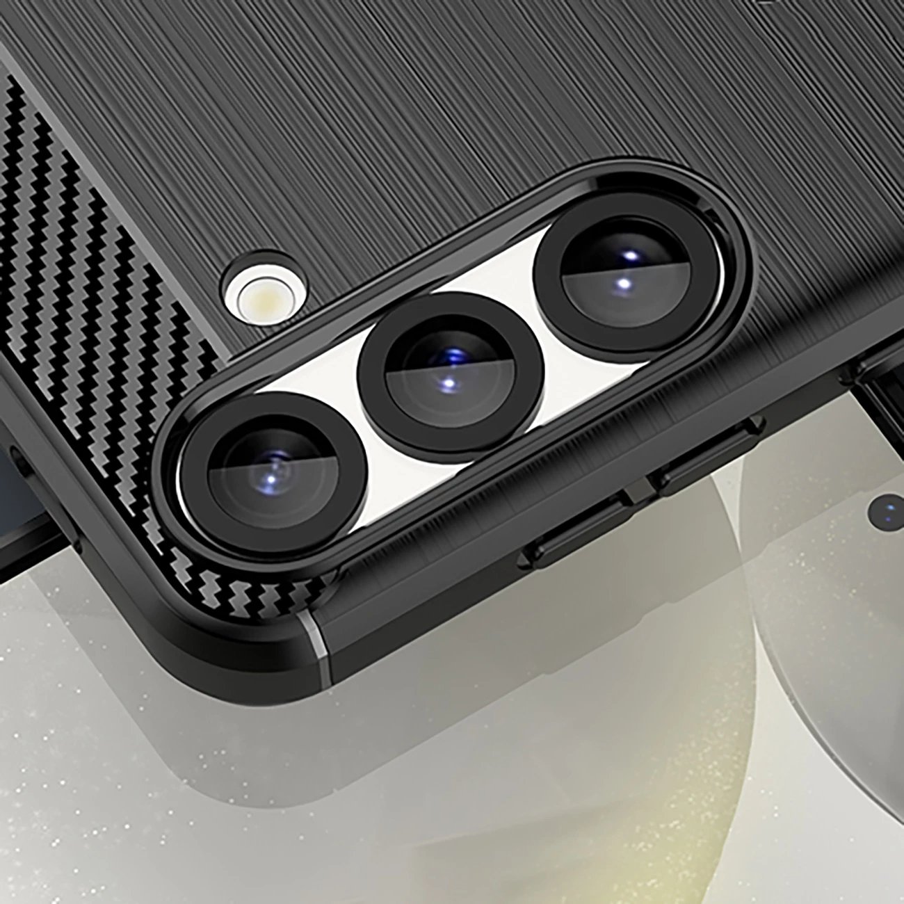 Mbështjellës Hurtel Carbon Case për iPhone 16e, silikon, i zi Mbështjellës Hurtel Carbon Case për iPhone 16e, silikon, i zi