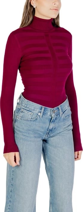 Xhemper femra Morgan De Toi, lejla