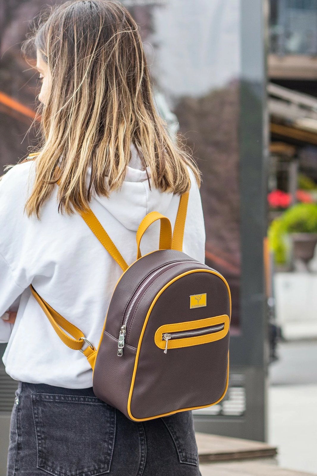 Çantë shpine Zoozie Bags Oslo, kafe-verdhë