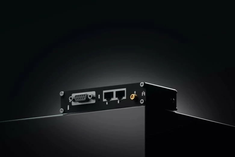 Router industrial TELTONIKA RUT142, xDSL, FastEthernet, RS232, i zi
