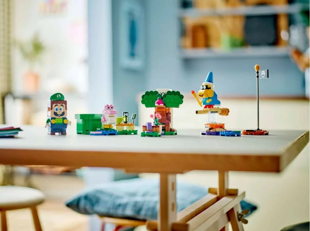 Set LEGO Super Mario me figurë interaktive Luigi, 210 pjesë, 71440