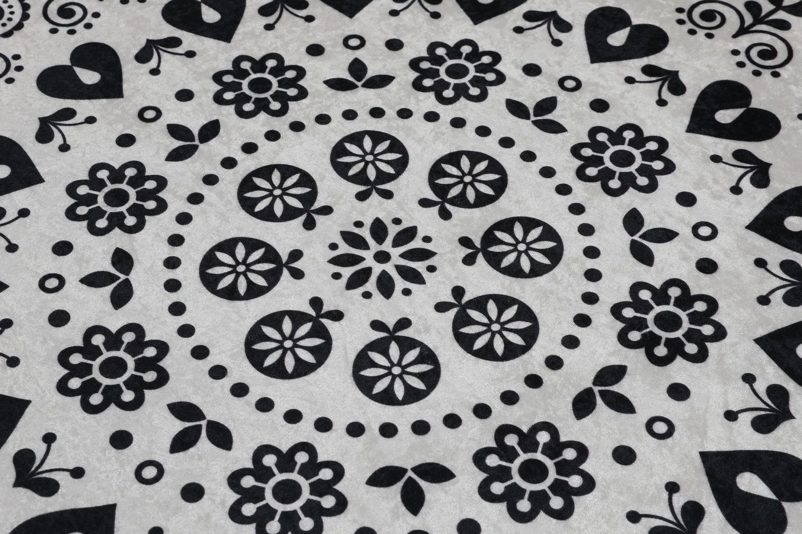 Tapet banje Mijölnir Venice, e zezë, 140cm