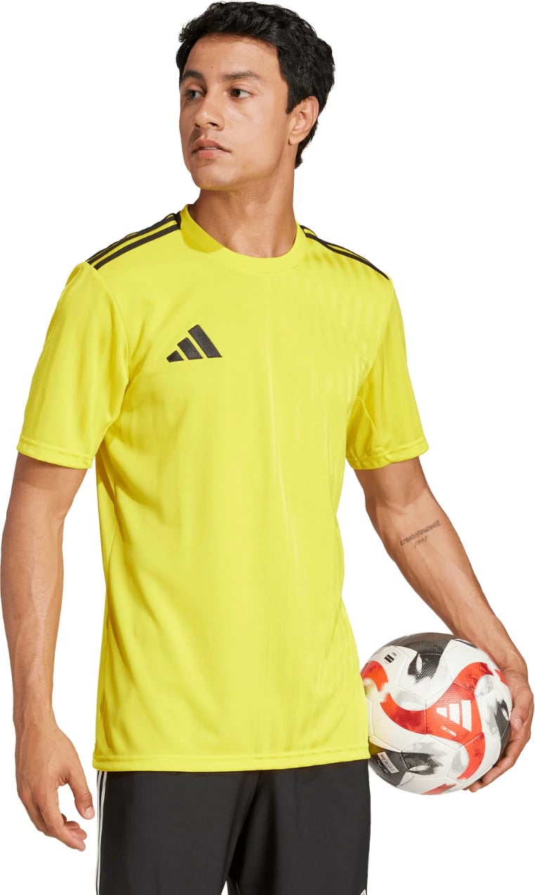 Maicë futbolli për meshkuj adidas, e verdhë