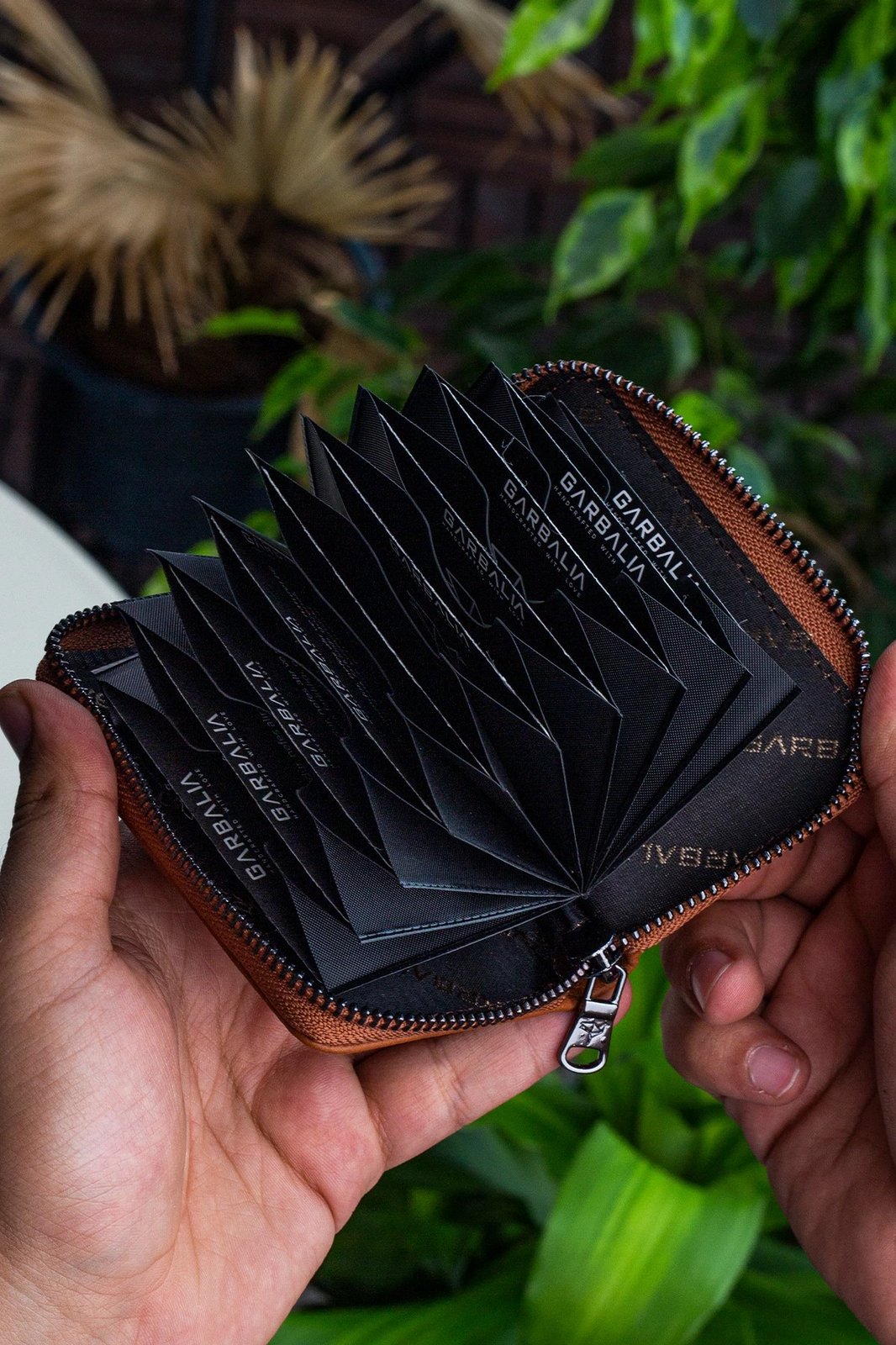 Mbajtës kartelash Zoozie Bags, Clovis, ngjyrë tan