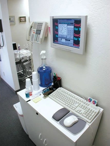 Mbajtës muri Ergotron FX30, 27 inch, 13.6 kg, VESA 75x75/100x100, e zezë
