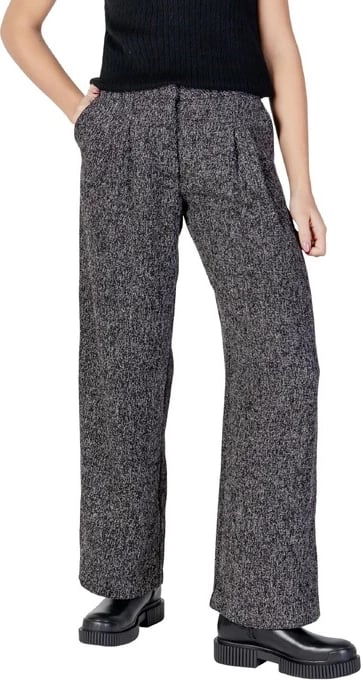 Pantallona Jacqueline De Yong femra, të zeza