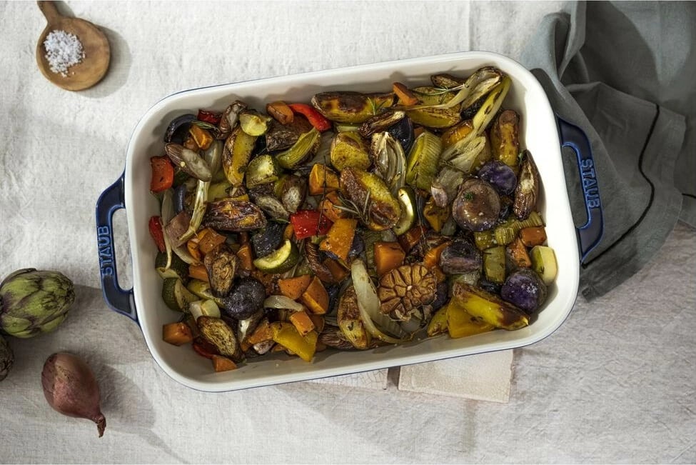 Enë pjekje Staub qeramike 34x24x7.6 cm, kaltër