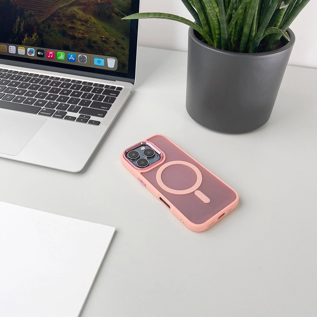 Mbështjellës Hurtel Fashion Case MagSafe për iPhone 17 Pro, Rozë