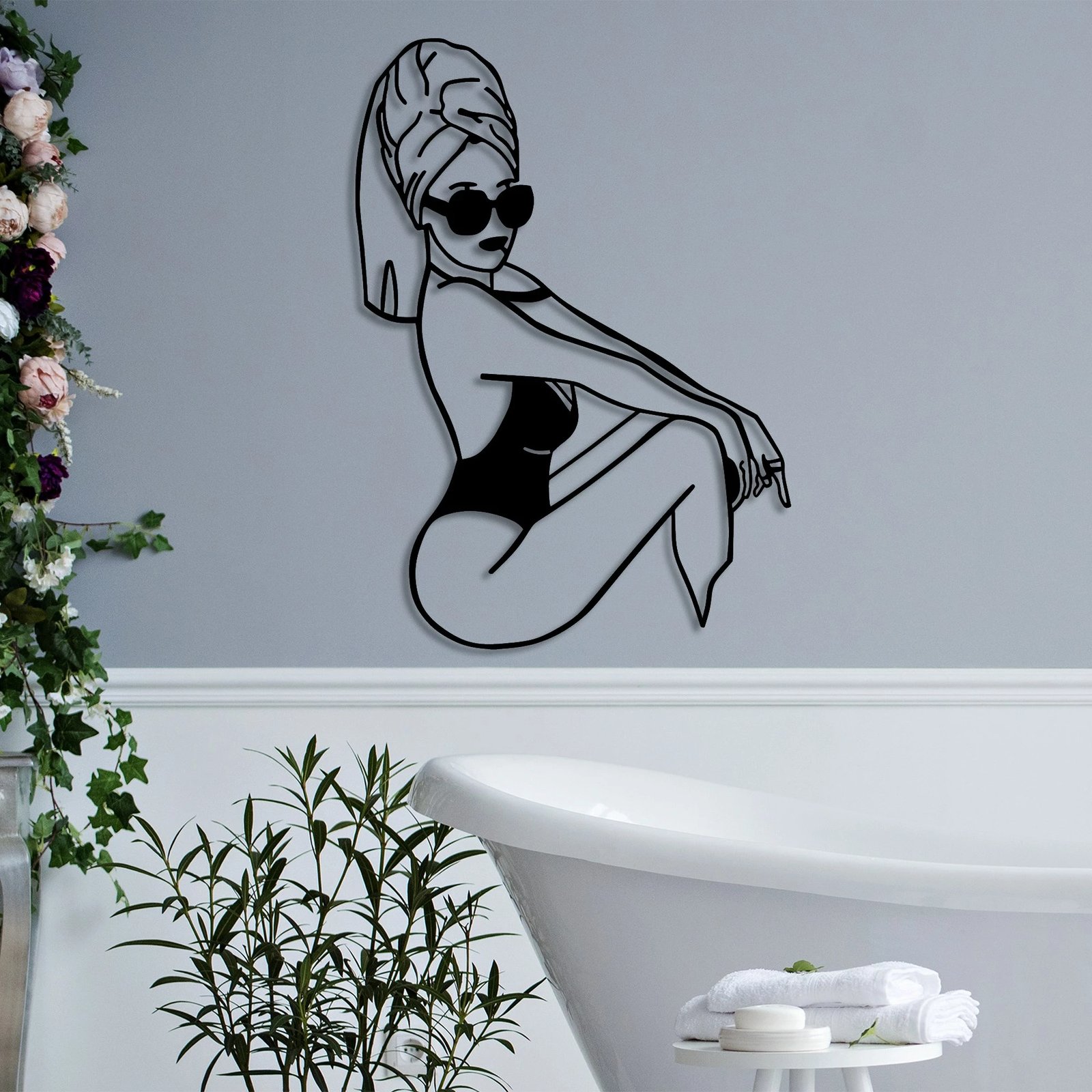 Aksesor dekorativ metalik për mur, Wallity, grua cool