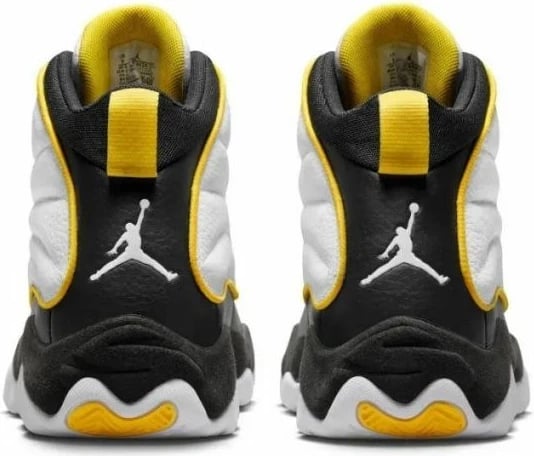 Atlete për meshkuj Nike Jordan, të bardha