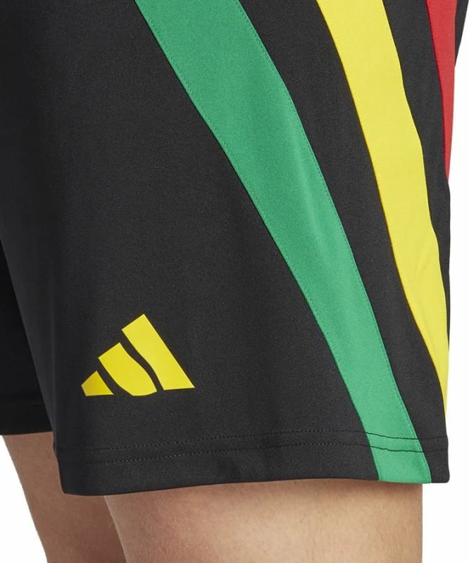 Shorce adidas për meshkuj, të zeza