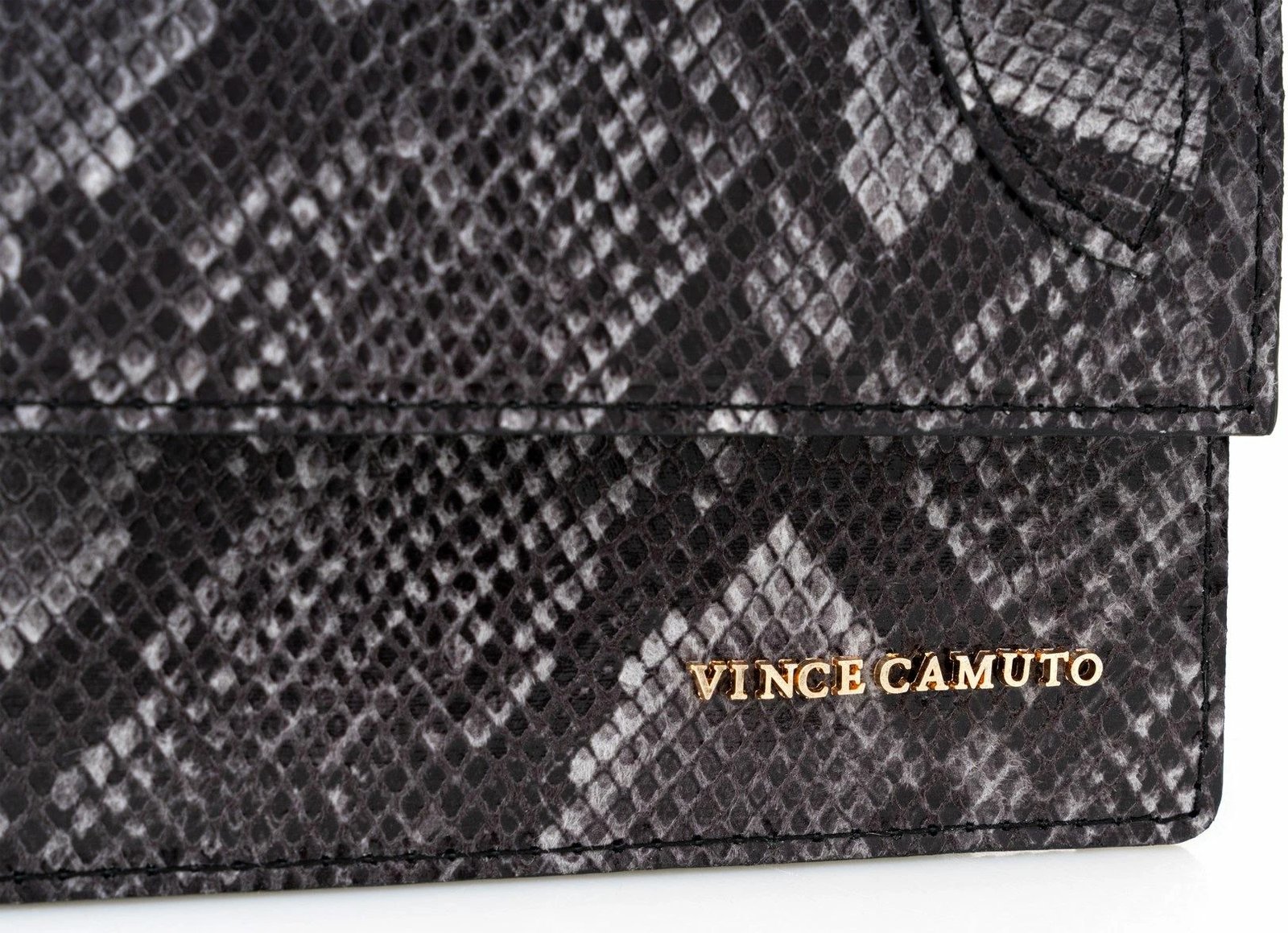 Çantë dore Vince Camuto, model Parma, lëkurë me dizajn gjarpri, gri & e zezë