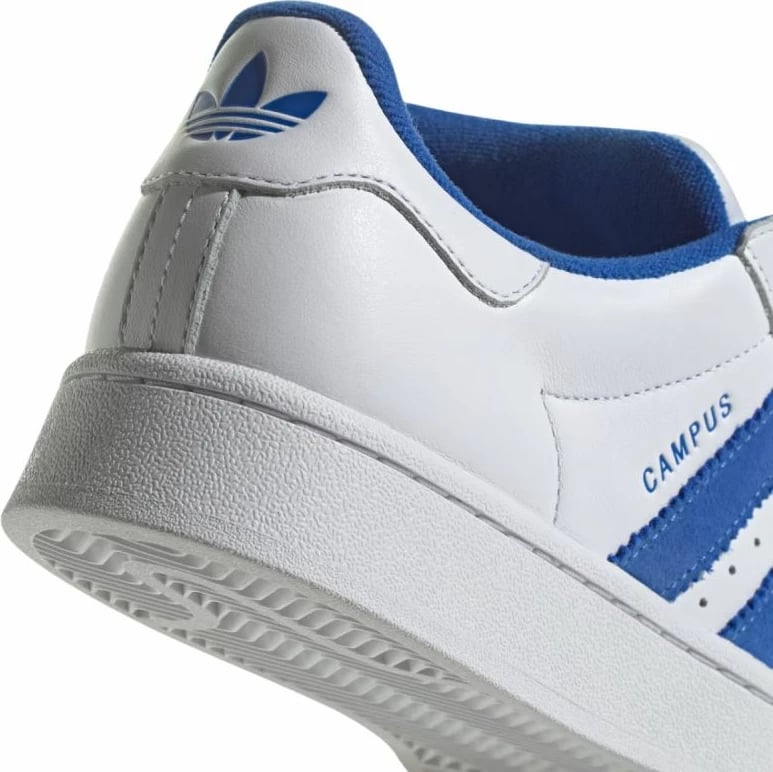 Atlete adidas për meshkuj, të bardha