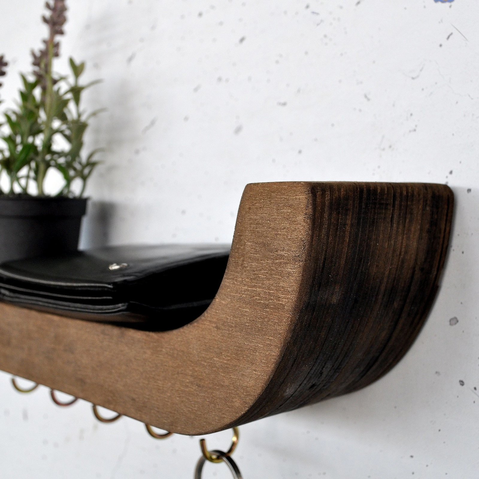 Raft dekorativ prej druri për mur, Hanah Home, Raf289