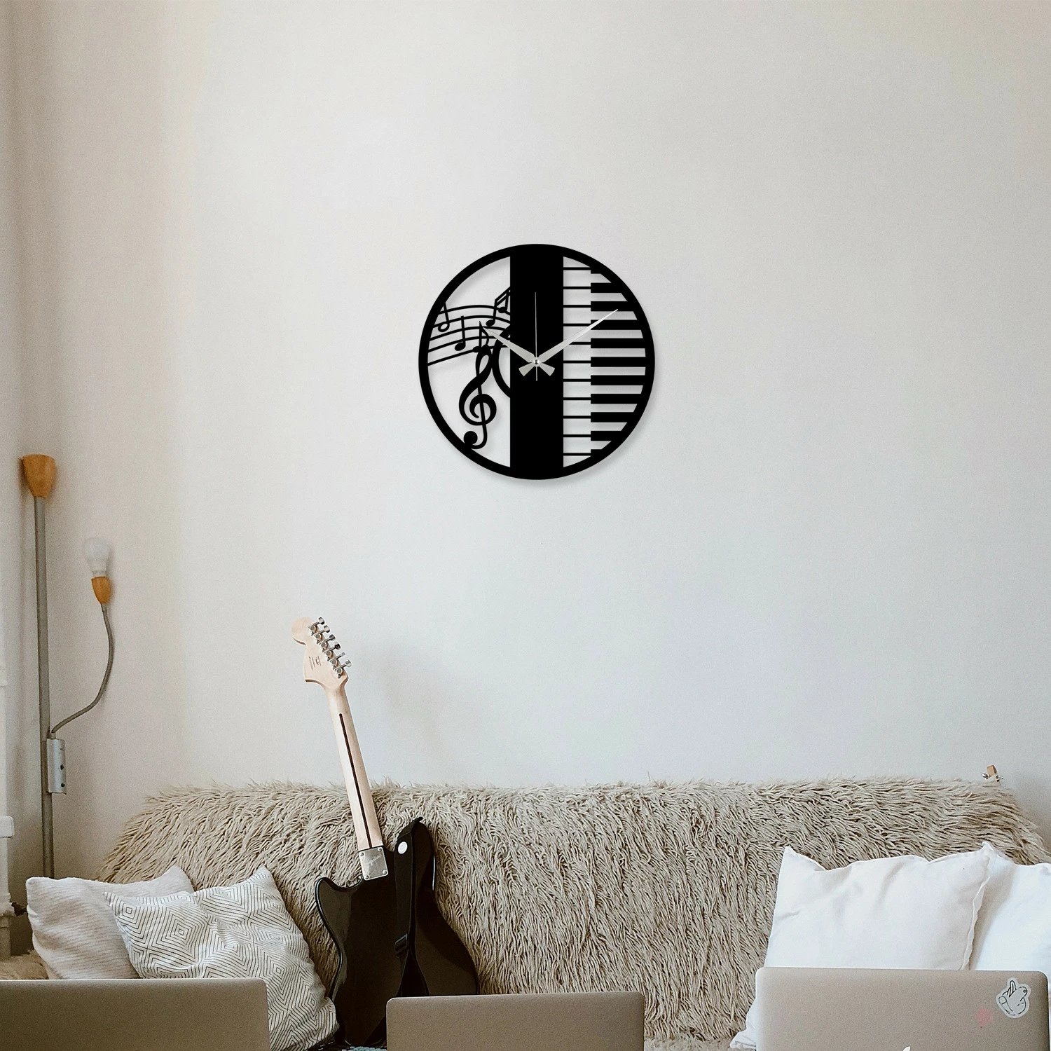 Orë muri dekorative prej metali, Wallity Enzoclock - S008, e zezë, 48x48cm