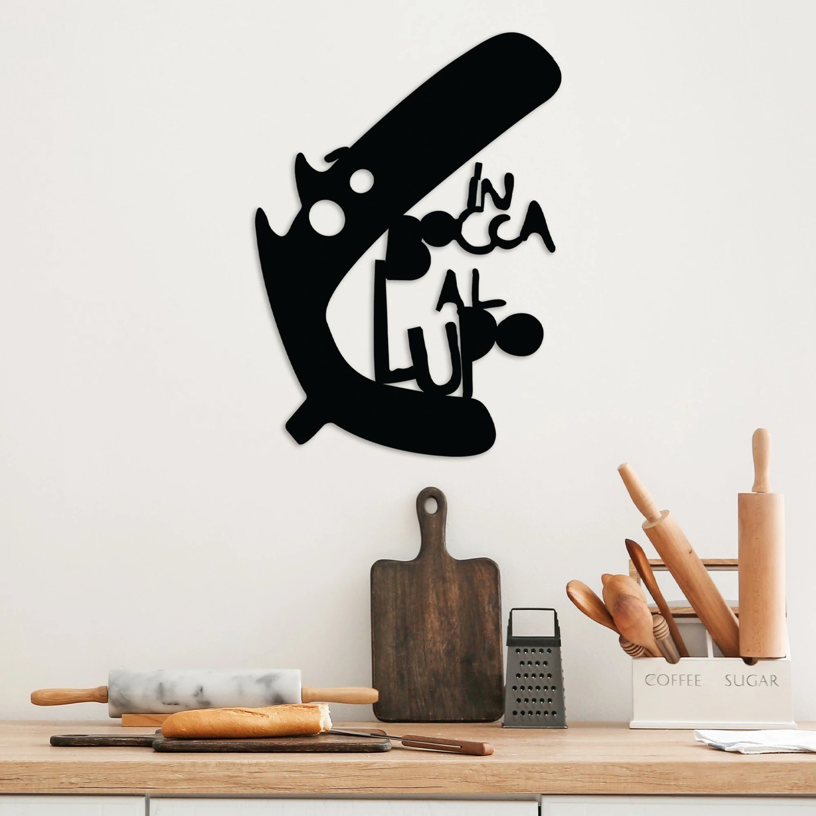 Aksesor dekorativ metalik për mur, Wallity Lupo 3, ngjyrë e zezë, 40x56cm