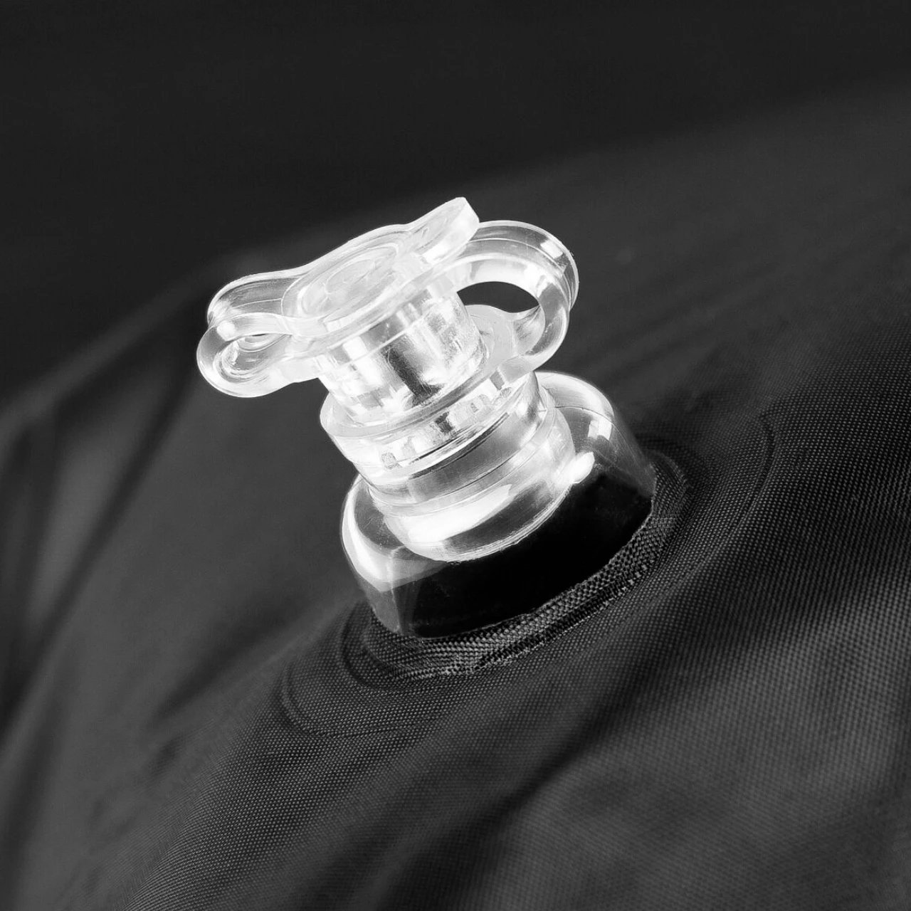 Thes vetëfryrës Spokey, i zi