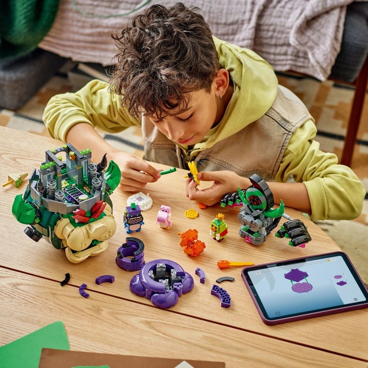 Set LEGO Super Mario 72042 Prince Florian and Castle Bowser, 1251 pjesë