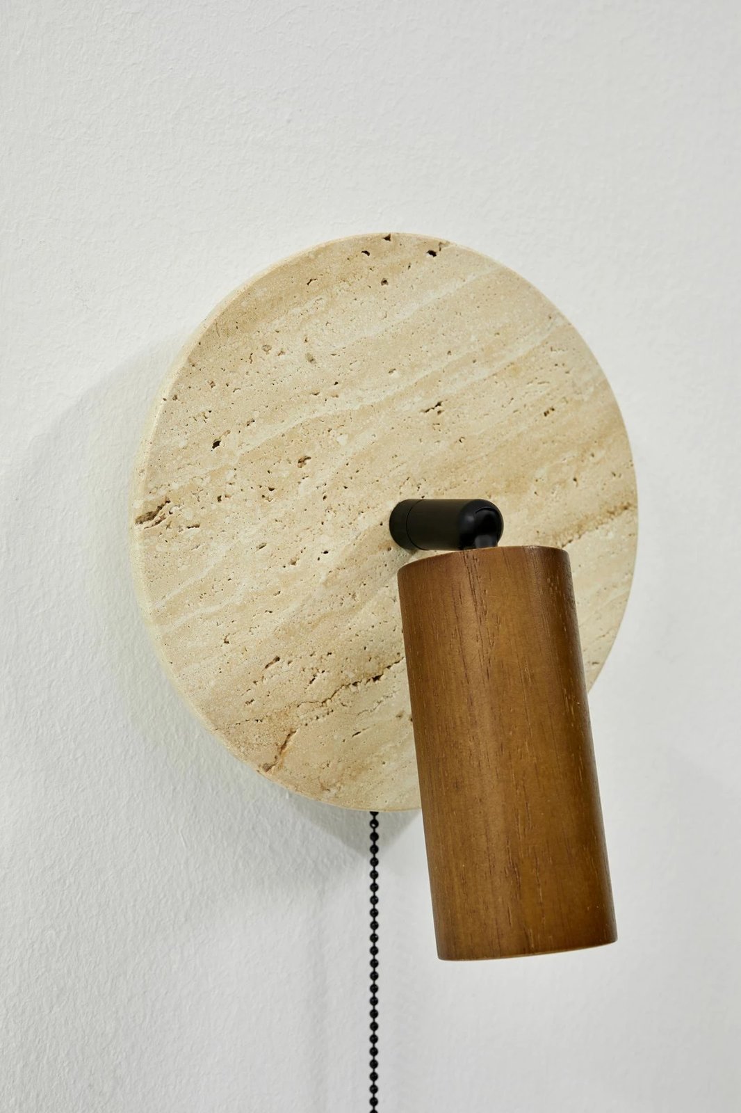 Llambë muri Opviq, ngjyrë lisi dhe bezhë