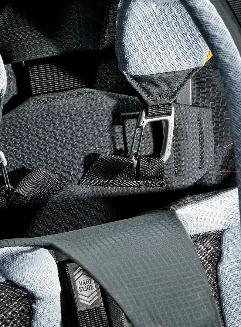 Çantë shpine Deuter Aircontact Pro 65+10 SL për gra, grafit